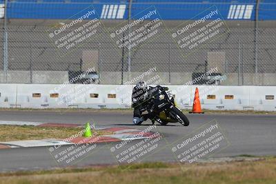 media/Nov-26-2022-Fastrack Riders (Sat) [[b001e85eef]]/Level 2/Session 3 Outside Turn 9/